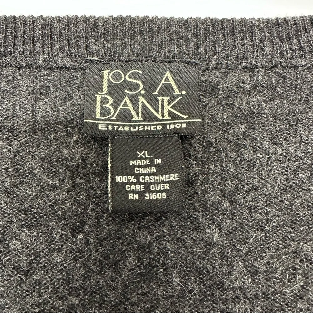 Jos A Bank Men’s Size XL 100% Cashmere V Neck Pullover Charcoal Gray Sweater